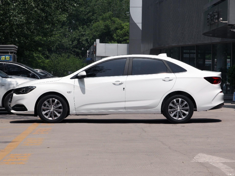 科鲁泽2020款顶配四缸